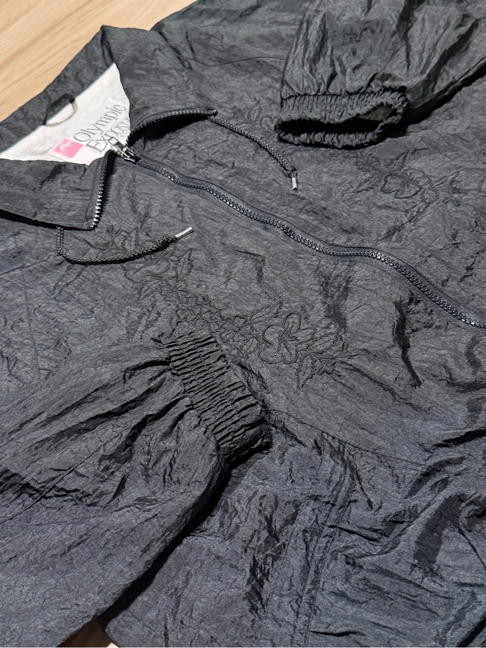 Vintage Olympic Exposition Black Crinkle Nylon Windbreaker Jacket 90s track L-xl